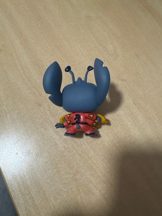 Funko Pop Stitch con traje espacial, sin caja