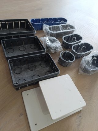 Cajas de Mecanismos Empotrar Solera