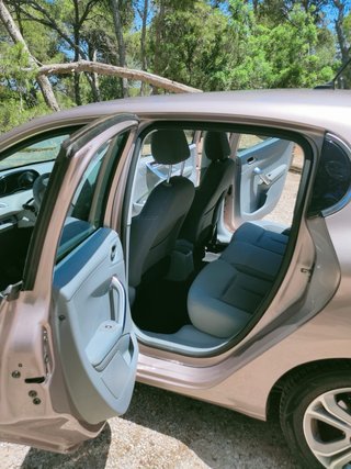 Peugeot 208 Allure