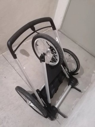 Chasis Bugaboo Runner y adaptador para Cameleon