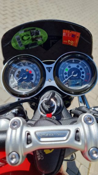 Triumph Speed Twin 1200cc 2019 + extras