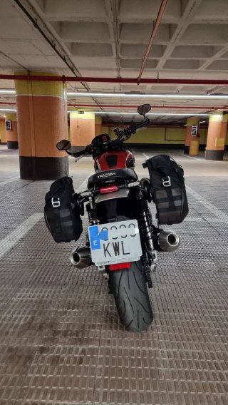 Triumph Speed Twin 1200cc 2019 14000kms + extras