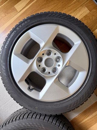 Llantas MINI Originales + Neumáticos Nokian Invier