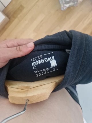 Sudadera Adidas básica negra