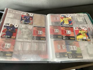 Lote 59 cartas Panini + Álbum FIFA World Cup 2026