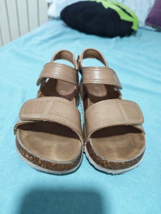 Sandalias niño beige/marrón talla 31