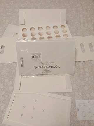Caja soporte para conos de confeti (3 x 30)