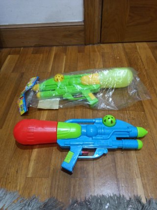 Pistolas de agua (2 unidades)