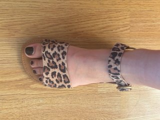 Sandalias leopardo talla 41