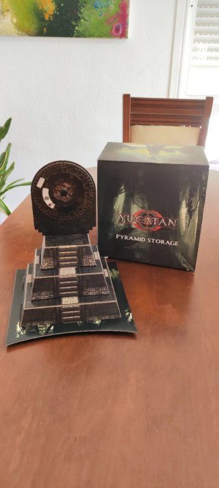 Juego de mesa Yucatán con Pyramid Storage