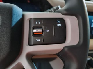 Land Rover Defender 2024