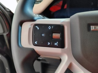 Land Rover Defender 2024