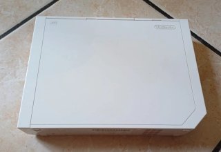 Nintendo Wii Console con 2 controller e Mariokart