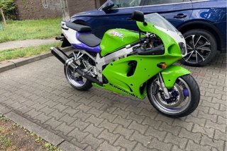 ☺︎ aaarrr Kawasaki Zx7 R (1997) de segunda mano por 7.990 EUR en Vigo en
