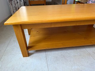 Mesa de centro de madera