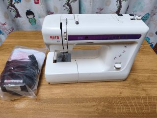 Máquina de coser Alfa Modelo 2204