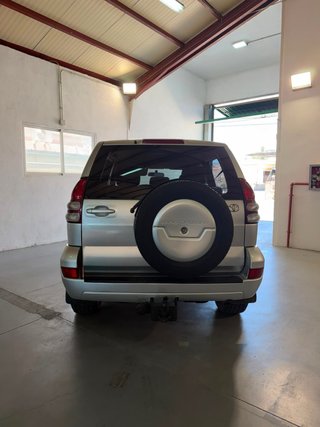Toyota Land Cruiser 2004