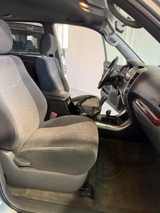 Toyota Land Cruiser 2004
