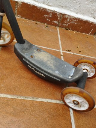 Monopattino per bambini a 3 ruote