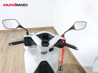 HONDA SH 350I TOP BOX INTELIGENTE