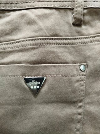 Pantalón casual marrón