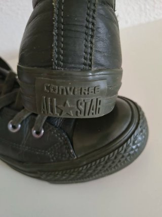 Converse Chuck Taylor All Star Piel Negra