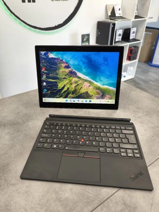 Tablet Lenovo X1 G3 i5 W11 Touch con display da 13 pollici