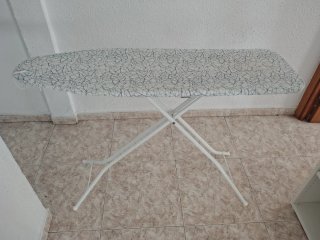 Tabla de planchar plegable