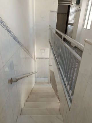 Se busca personas para limpieza de portal. Málaga.