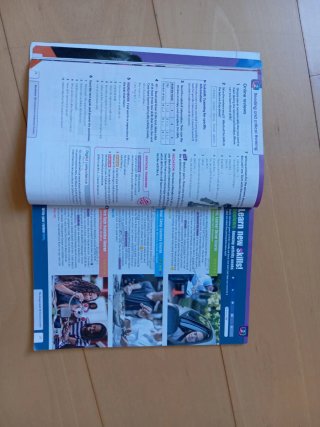 INFLUENCE TODAY 3 Student's book: libro de text...