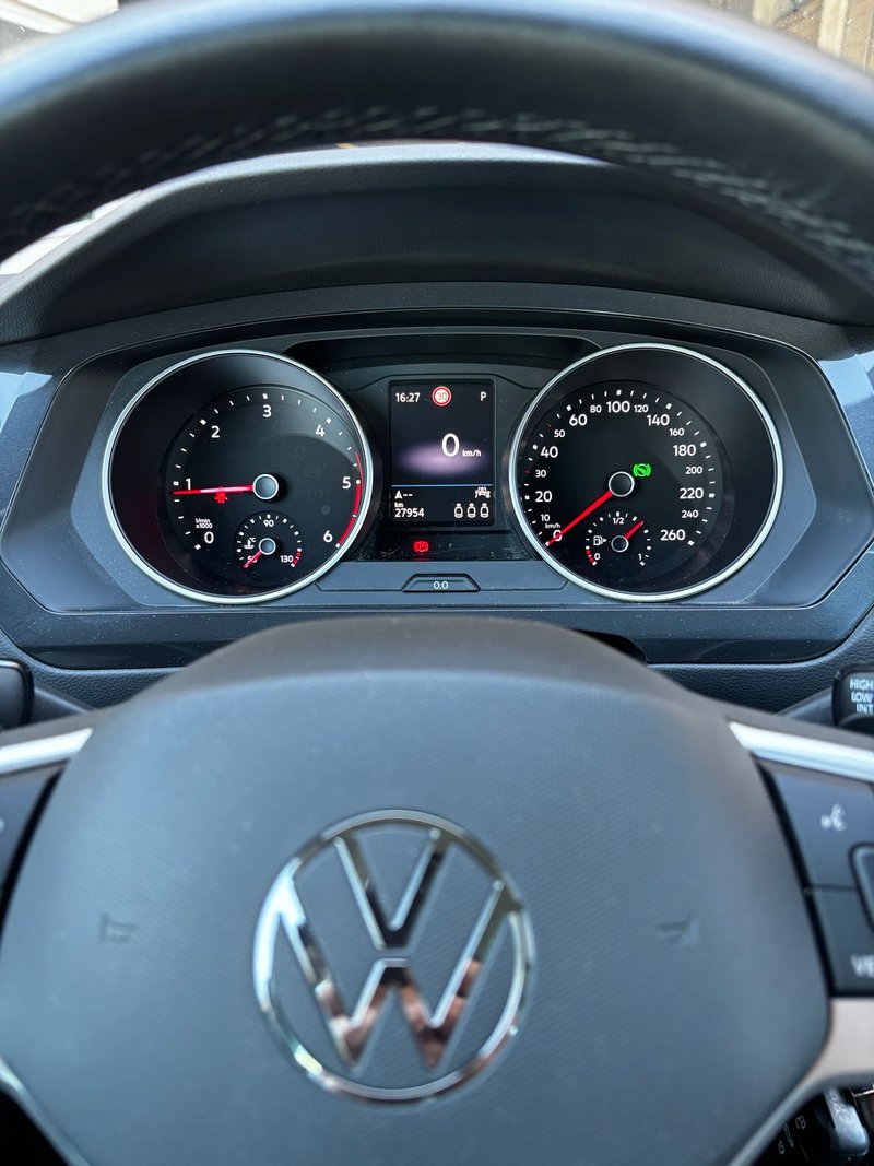 Volkswagen Tiguan Life 2.0 TDI DSG (2021) 2022, foto 2
