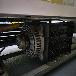 Nevera para reparar o repuestos.