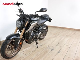 HONDA CB 125 R