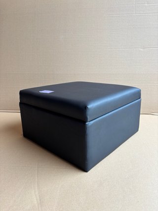 Taburete Relaxdays con Almacenamiento Negro
