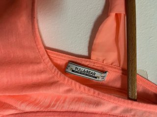 Camiseta Pull&Bear rosa/naranja crop top M
