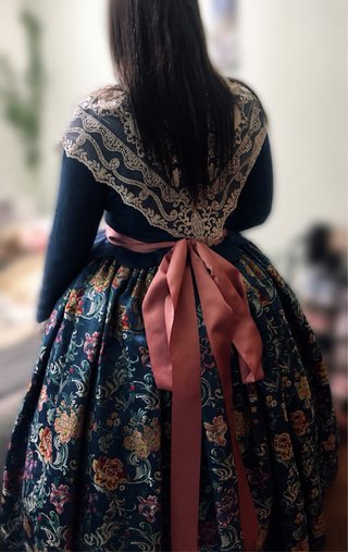 Alquilo Traje de Fallera Talla L