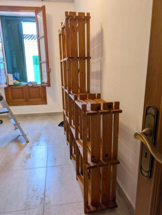 Estantería de madera modular