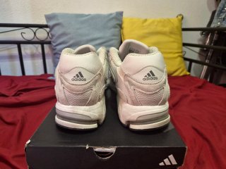 Scarpe da ginnastica Adidas Response Grigio/Bianco