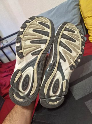 Scarpe da ginnastica Adidas Response Grigio/Bianco