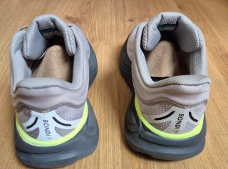 Zapatillas Hoka Bondi 9 Gris/Verde