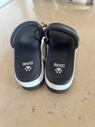 Chanclas Cougar Negras Talla 37 Nuevas