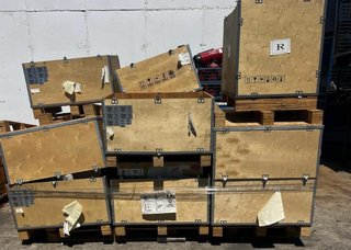 Cajas de madera y plástico para almacenamiento