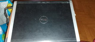 Dell XPS M1330 funzionante, coperchio rotto