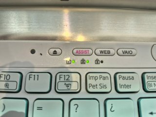 PORTÁTIL SONY VAIO i5 MODELO SVE14AE12M SSD HDMI