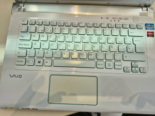PORTÁTIL SONY VAIO i5 MODELO SVE14AE12M SSD HDMI