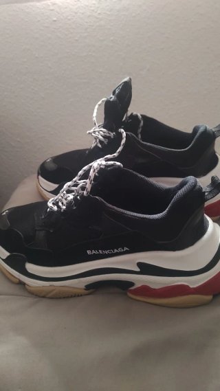 Zapatillas Balenciaga Negras en Logroño Rojas