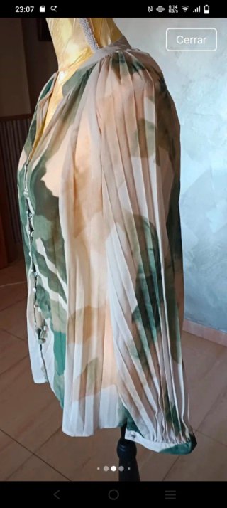 Blusa elegante plisada 40/42