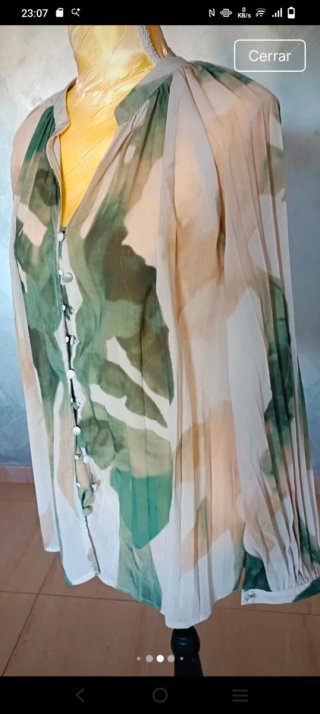 Blusa elegante plisada 40/42