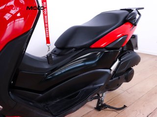 YAMAHA NMAX