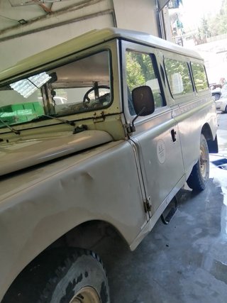 Land Rover Defender 1986